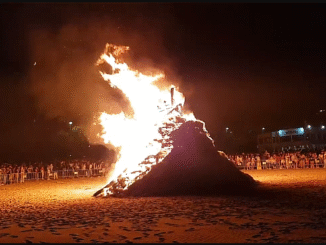 Santander celebra San Juan con la tradicional hoguera