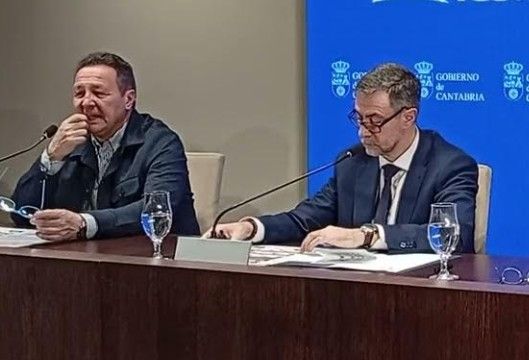 Martínez Abad destaca que la Primavera Cultural “alienta a los estudiantes a participar activamente en la vida cultural del centro educativo”